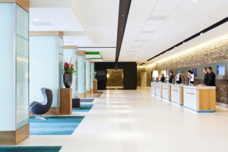 Novotel Amsterdam City reception